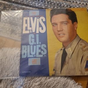 An Original Soundtrack Record Elvis in G.I. Blues black LP. GUC